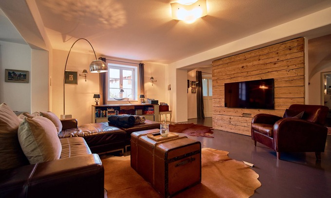 Hart Apartment | Fewo Linnerhof mit Zwei Separaten Schlafzimmern 150 qm