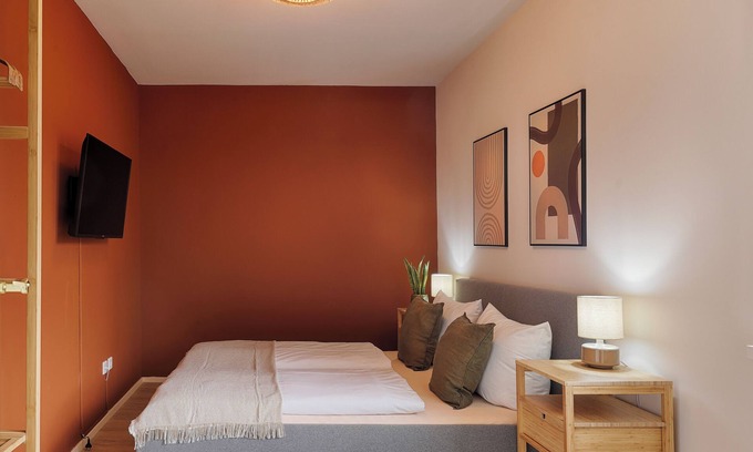 Ochsenfurt Apartment | Fewos am Main mit Dachterrasse & Fahrradgarage