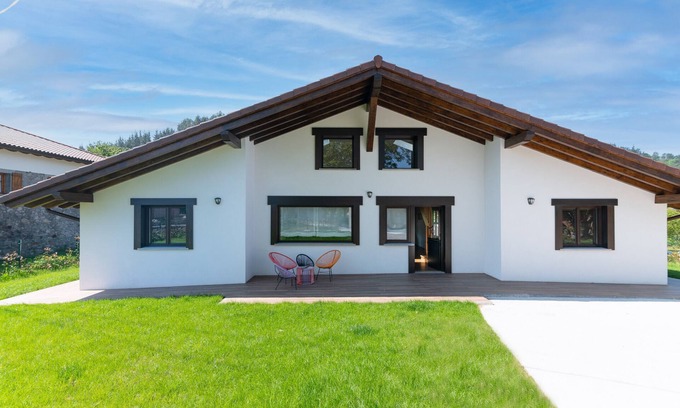 Dima Villa | Fidalsa North Style