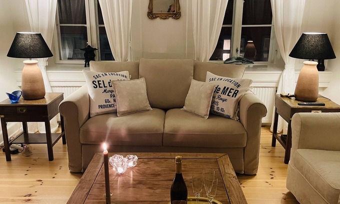 Copenhagen City Centre Apartment | Fiddle House: Your chic and charming residence in the heart of Copenhagen!