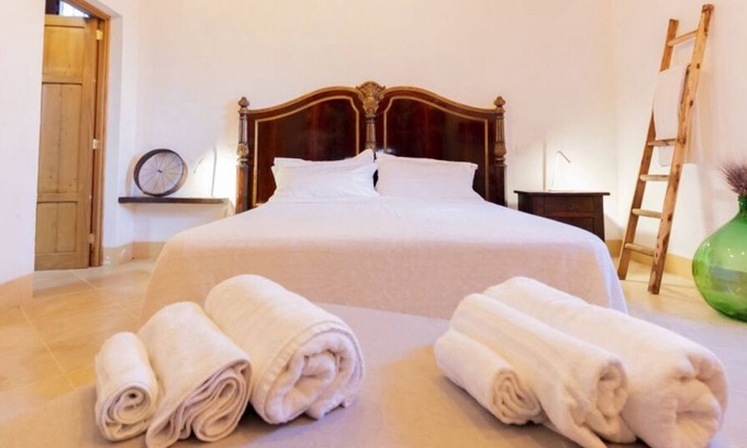 Cavallino Bed & Breakfast | Fig - Le Menze Estate -