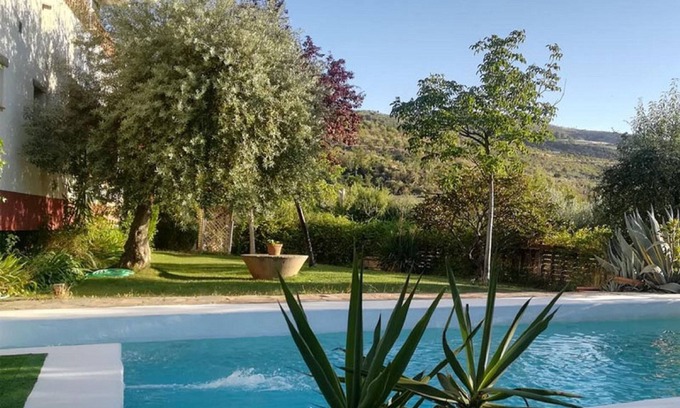 Pinos Genil Bed & Breakfast | Finca Aldabra