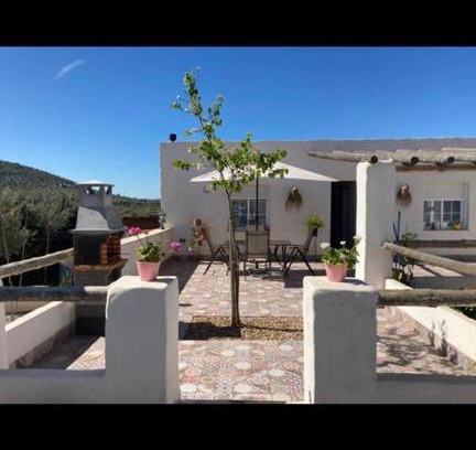 Los Santos de Maimona Apartment | Finca el atardecer- Apartamento El Peral