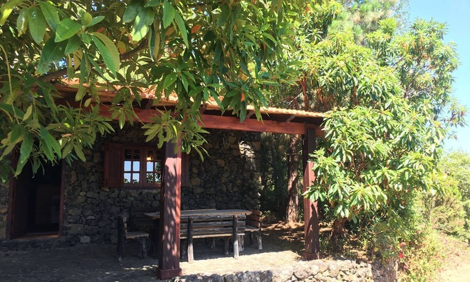 Icod de los Vinos Cottage | Finca la Chirita - For hikers, starry nights