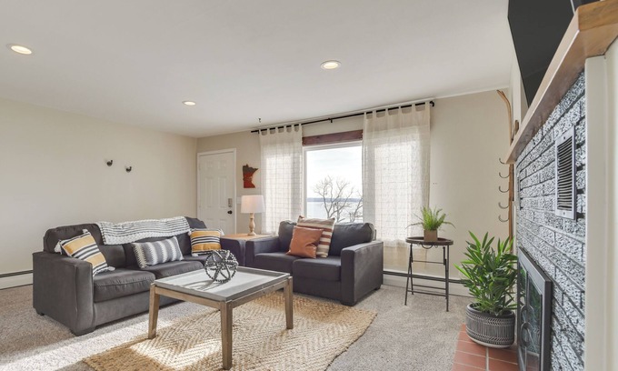Detroit Lakes Condo | Fire Pit, Waterfront + Boat Dock: Detroit Lake Gem