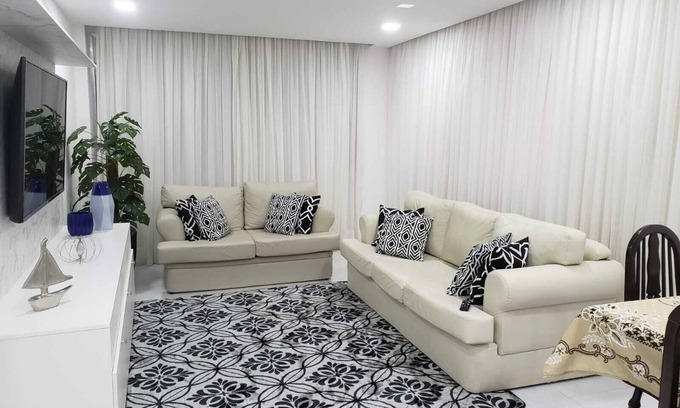 Pompeia Apartment | FIT ON THE BEACH BLOCK, WITH A VIEW TO THE SEA AND 1 SPACE! INCREDIBLE!