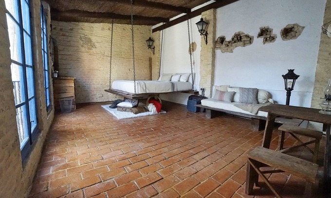 Santa Cruz Apartment | Five Hundred Year Old Santa Cruz Rooftop Studio