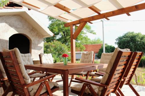 Bristane House | FJAKA - Kuća za odmor - NP Krka