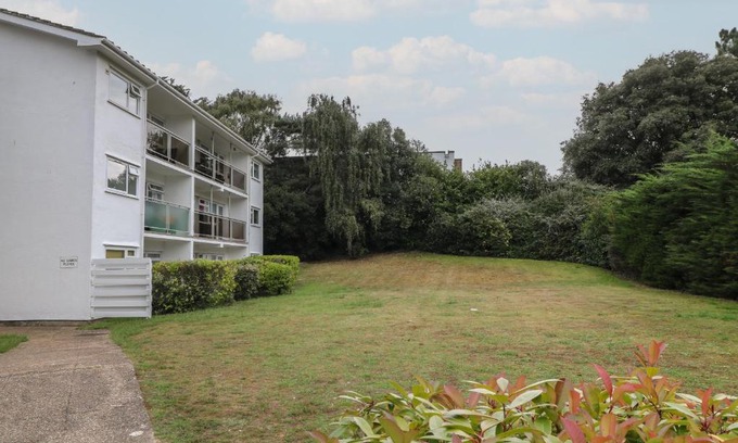 Sandbanks Apartment | Flat 5 Fairwinds