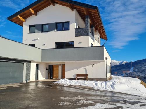 Wagrain Apartment | Flat in Wagrain near Ski Slopes