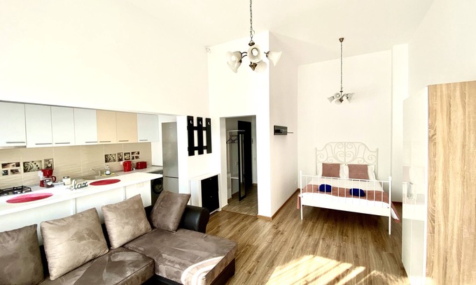 Sector 4 Apartment | Flat Studio Sun Plaza