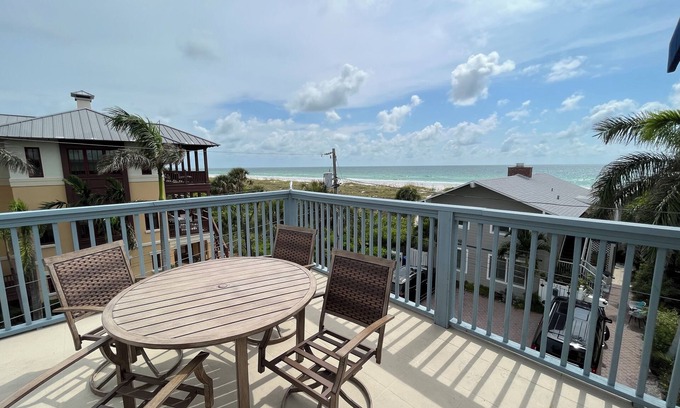 Pass-a-Grille House | Florida Beachfront Bliss just steps from the Sand