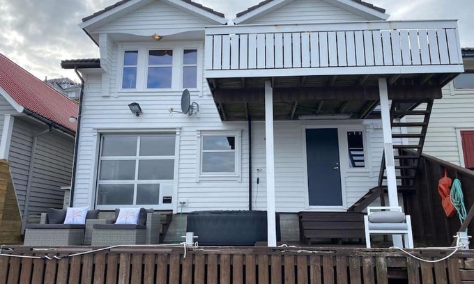 Bomlo House | Flott rorbu på idylliske Langevåg/Bømlo