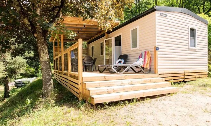 Les Ollieres-sur-Eyrieux House | Flower Camping Mas de Champel * - Mobile-Home Premium 32m2 3 bedroom - Semi-covered terrace - CLIM + TV + sheets + towels included 6 people