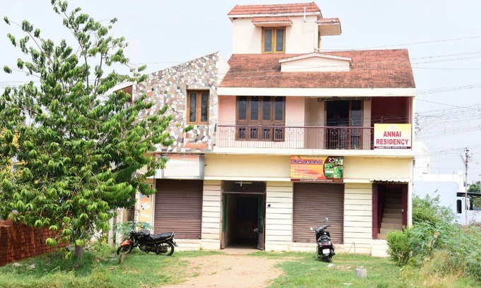 Pollachi House | For a Simple Stay in Pollachi !