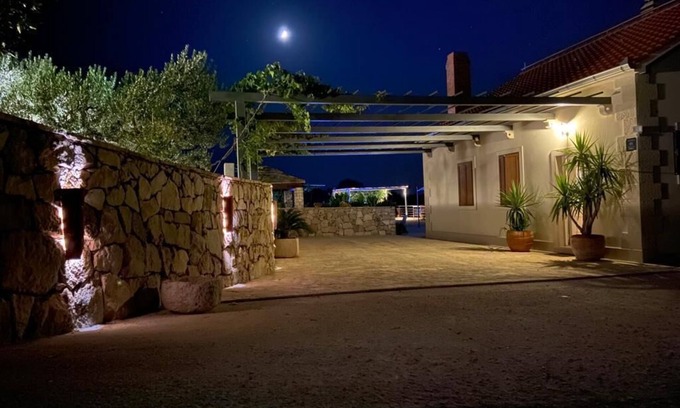 Supetar Villa | For Families and friends Villa Fani, With A Large Pool And Spectacular Sea View