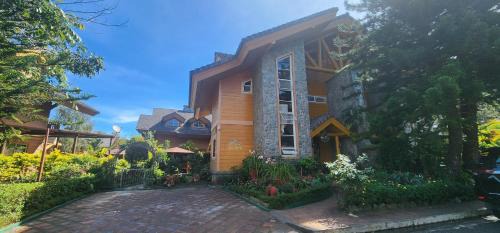 Baguio House | Forest Cabin Unit 23A