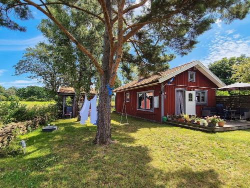 Farjestaden House | Forest Cottage in Rosenborg, Öland