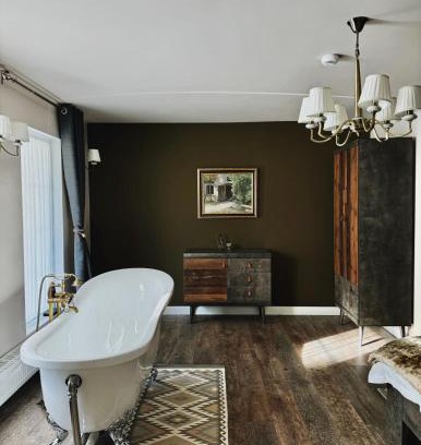 Valea Iasului House | Forest House Retreat