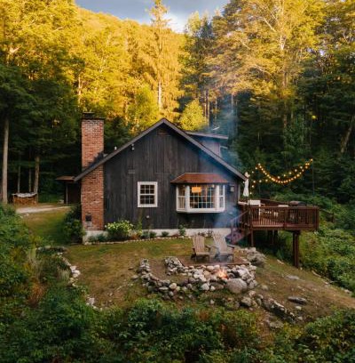 East Haven  Rutland County House | Forest Mountain Escape- Beautiful Mountaintop Escape in Mendon, VT, 20 min to Killington 14 to Pico, home