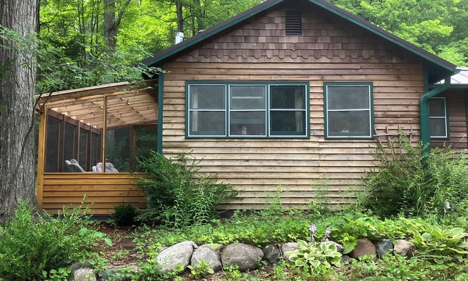 Bear Lake House | Forest Retreat: Top1% in Ratings Close to Crystal Mtn, Arcadia Bluffs Frankfort