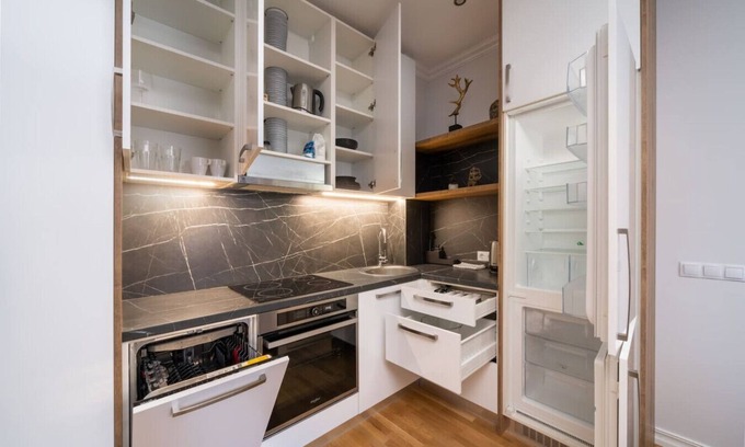Jurmala Apartment | Forest view front line apartment on Dzintaru prosp