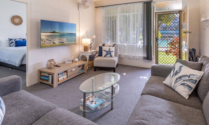 Forster Apartment | Forster Holiday Lodge 4 - Great, Central Location!
