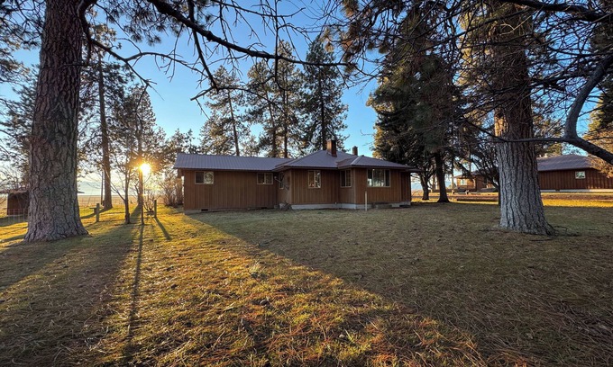 Chiloquin House | Fort Renn - Sunset