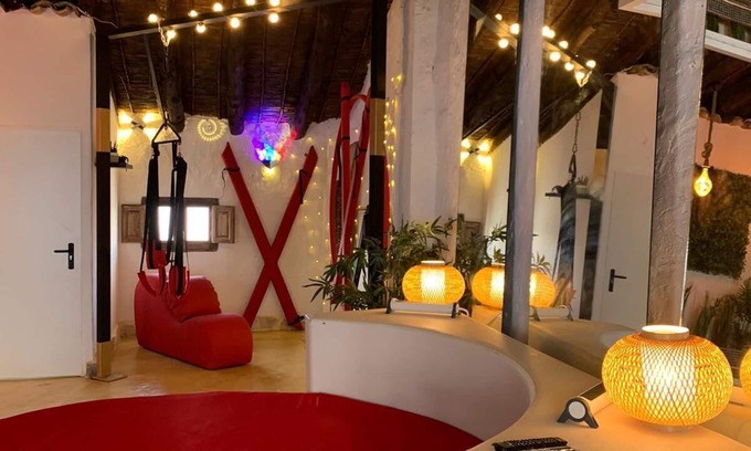 Xativa House | Fortress Jacuzzi Suites