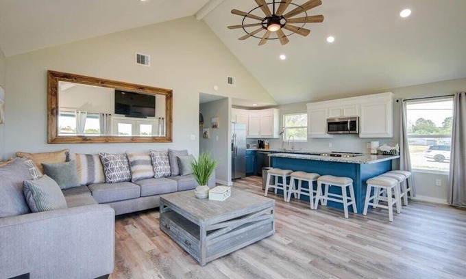Highlands House | Fortress Waterfront home w/Boat Ramp Access