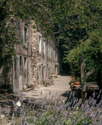 Castans Bed & Breakfast | Fount Estremiero - Chambres & tables d'hôtes
