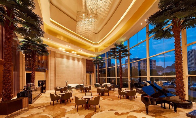 Zhongshan District Hotel | Four Points By Sheraton Liupanshui