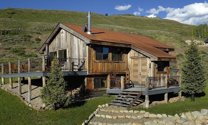 Crested Butte Cabin | Fox Den/High End Cabin Overlooking the Slate River! Hot Tub! Endless Views!