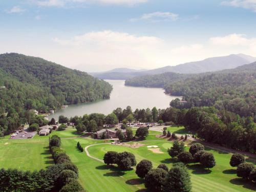 Lake Lure Resort | Fox Run at Lake Lure