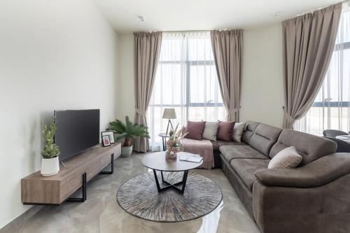 Dubai Apartment | Frank Porter - Majestique Residence 2