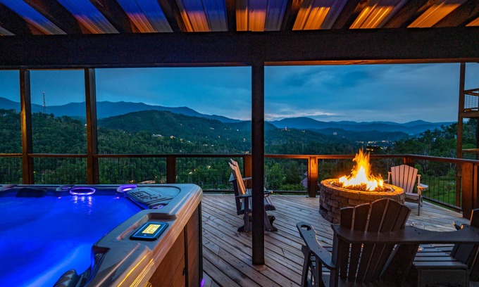 Gatlinburg Cabin | Free Attractions! 180° Views, 10per swimspa, Gas Firepit, Arcade room.