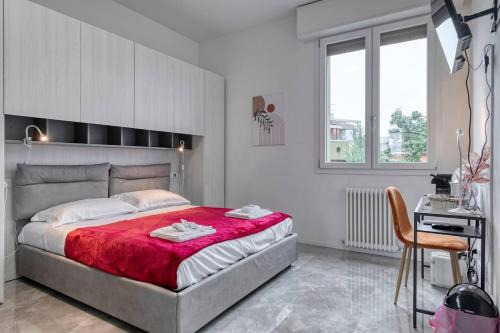 San Donato-San Vitale Apartment | FREE Parking Large Apartment x11 with 4 bathrooms