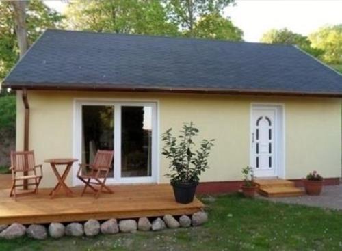 Neppermin House | Freistehendes Ferienhaus am malerischen Nepperminer See mit Terrasse und Ruderboot