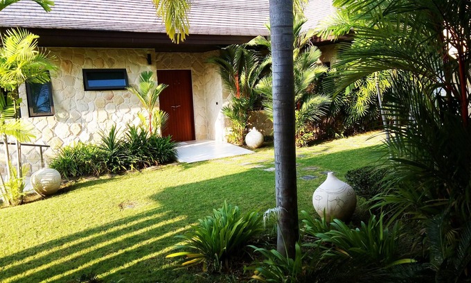 Cha-am House | Fresh Breezes, Hillside Guest House at Springfield