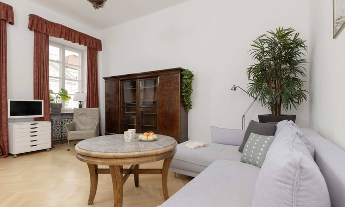 Old Town Apartment | Freta 1 | Atmospheric Apartment | Desk