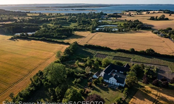 Togeholt Apartment | Fuglsanggaard. Private annex in nature.