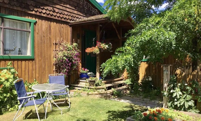 Lillooet House | Full House 2 bed, 1 bath, fenced yard - River-front Retreat in Lillooet B.C.