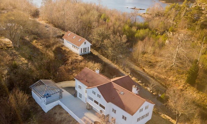 Tysnes House | Fully En-suite SC Villa in Western Norway - Spectacular Views!