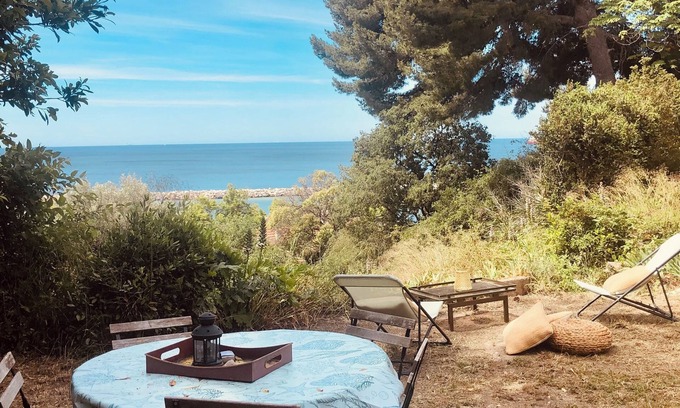 16th Arrondissement House | Fully equipped detached house with swimming pool and exceptional sea view