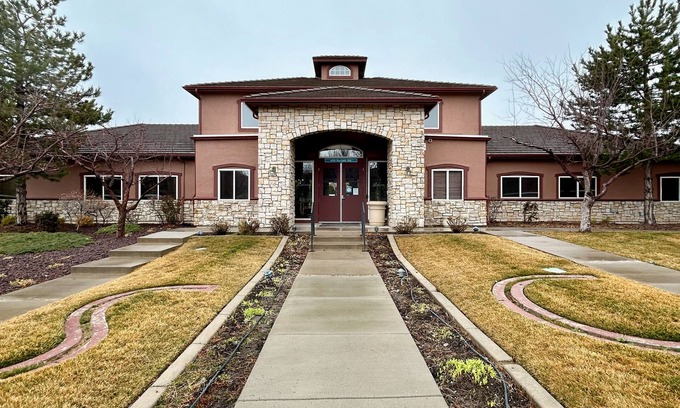 Northwest Reno Apartment | Fully furnished apartment in Reno, NV! Great for travel nurses or business trips