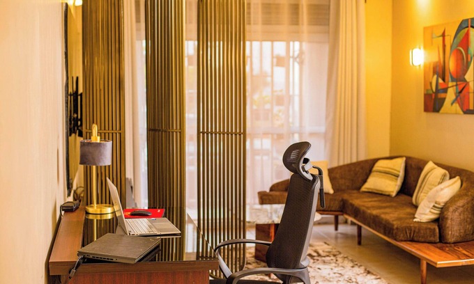 Kampala Apartment | Fully Furnished & Charming 2-bedroom apartment in Kampala with AC, WiFi