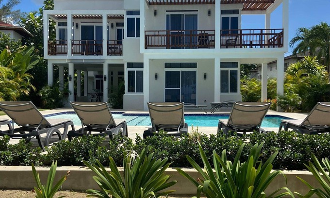 Negril Villa | Fully staffed. private, Beachfront villa with a pool in Negril, Jamaica