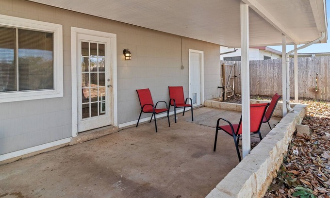 Schertz House | Fun & Stylish Home w/Game Room Mins to Base Cafes & Bars