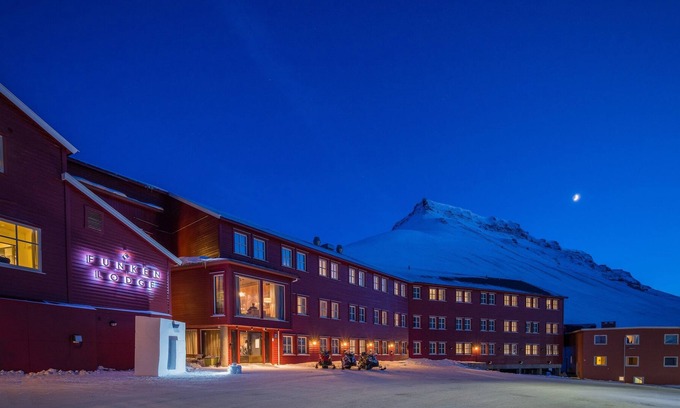 Longyearbyen Hotel | Funken Lodge