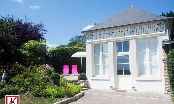Blois House | Furnished, air-conditioned 3* outbuilding 10 minutes from the historic center